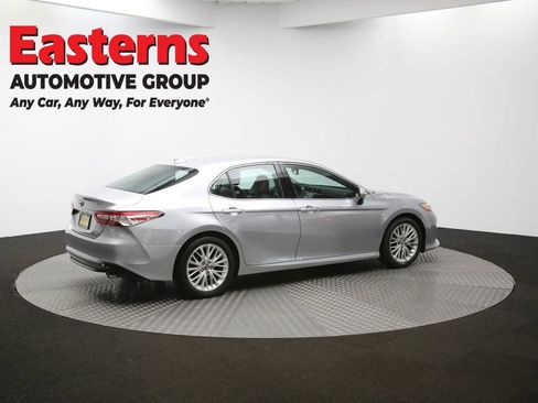 Used 2019 Toyota Camry XLE image 37
