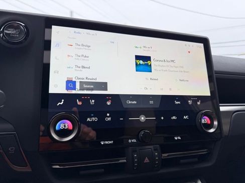 Used 2025 Lexus GX 550 image 28