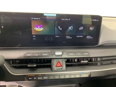 Used 2025 Kia K4 FWD image 26