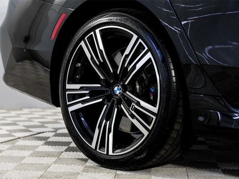 Used 2023 BMW 760i xDrive w/ Executive Package image 60