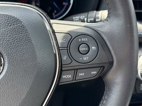 Used 2022 Toyota RAV4 XSE AWD/4WD image 24