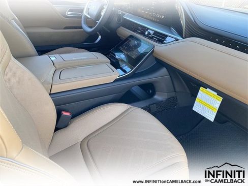 New 2026 INFINITI QX80 Luxe image 12