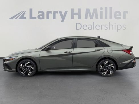 New 2026 Hyundai Elantra Sport w/ Cargo Package FWD image 3