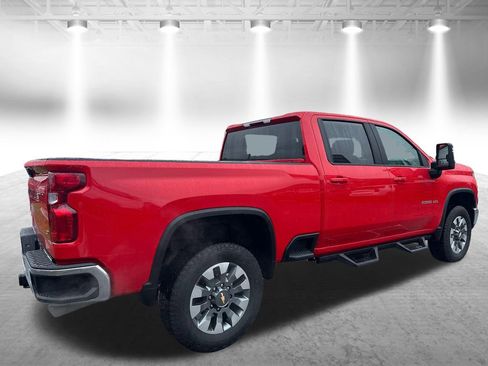 Used 2024 Chevrolet Silverado 2500 LT AWD/4WD image 6