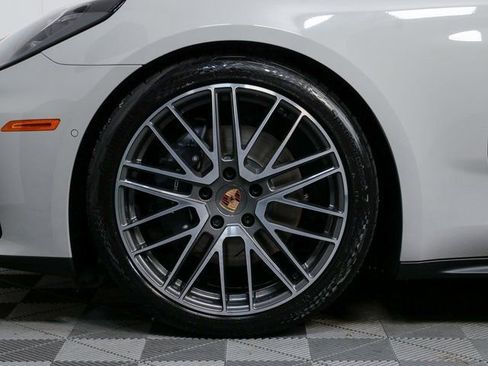 New 2026 Porsche Panamera RWD image 37