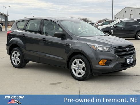Used 2019 Ford Escape S image 2