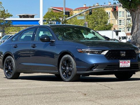 New 2025 Honda Accord SE image 2