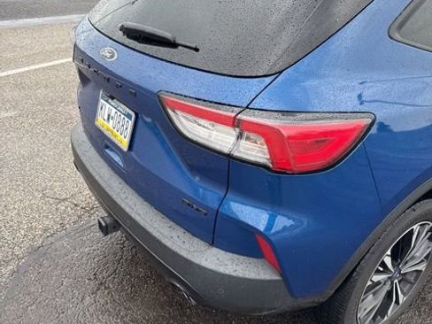 Used 2022 Ford Escape SEL w/ SEL Stealth AWD Package image 17