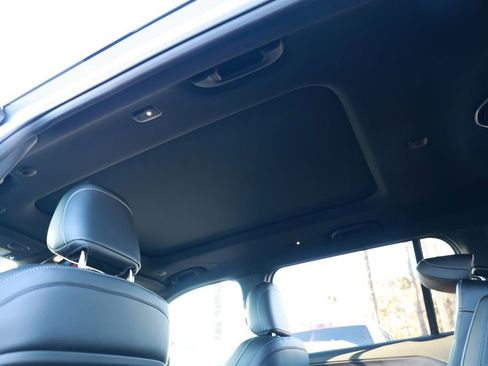 New 2025 Jeep Grand Cherokee L Limited image 30