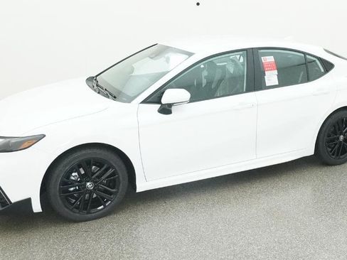 New 2026 Toyota Camry SE image 42