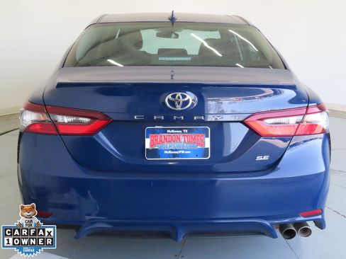 Used 2024 Toyota Camry SE image 5