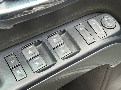 Used 2019 Chevrolet Silverado 1500 LT w/ LPO, Chrome Package image 23