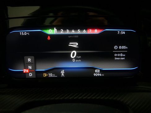 Used 2024 Volkswagen Golf R AWD/4WD image 35