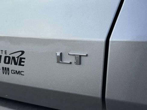 Used 2024 Chevrolet Traverse LT w/ LPO, Floor Liner Package image 8