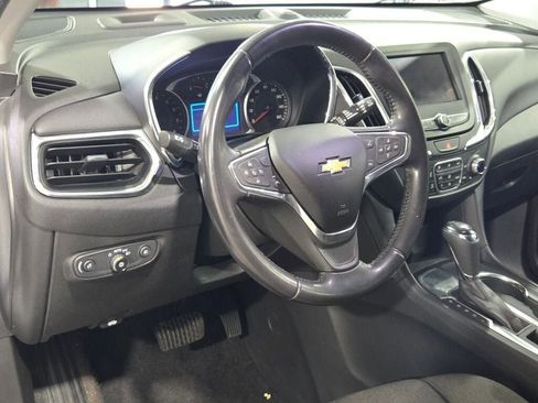 Used 2020 Chevrolet Equinox LT image 22