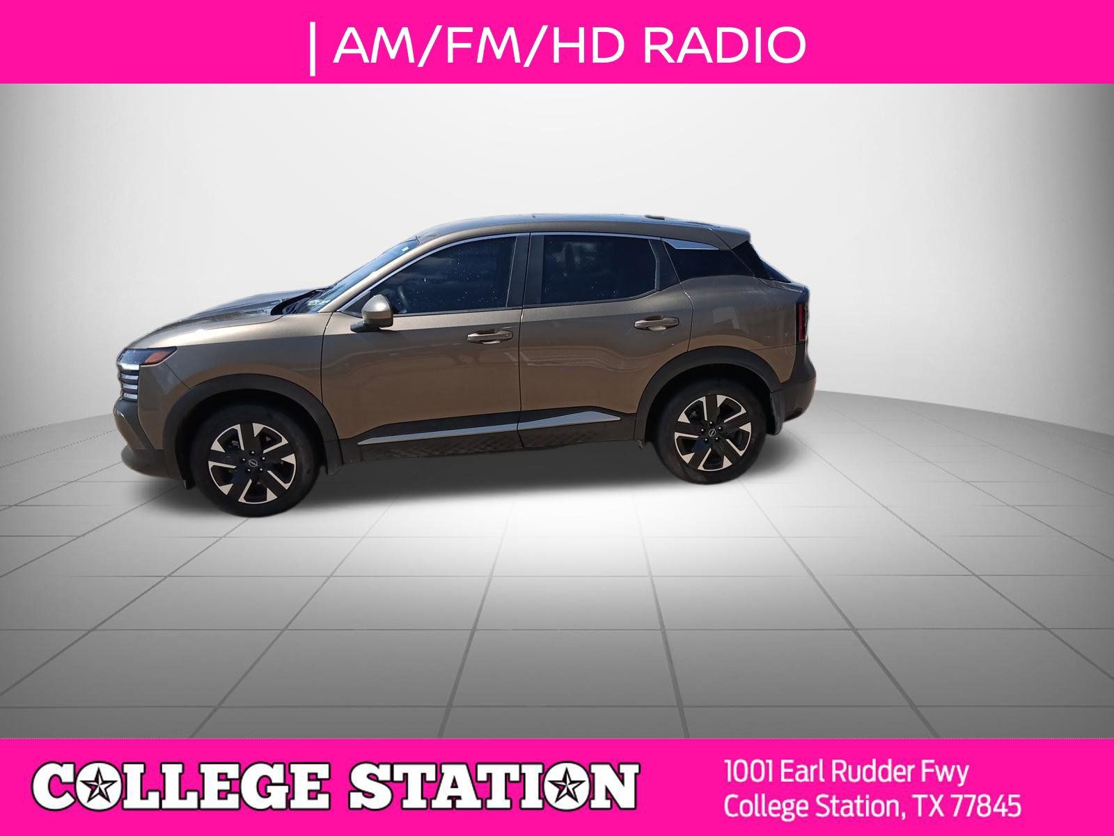 Used 2025 Nissan Kicks SV AWD/4WD image 7