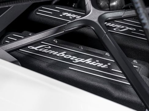 Used 2023 Lamborghini Huracan Tecnica image 56