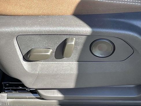 New 2026 Chevrolet Tahoe High Country AWD/4WD image 19