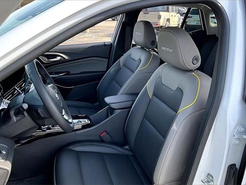 New 2026 Chevrolet Trax ACTIV w/ Driver Confidence Package image 9