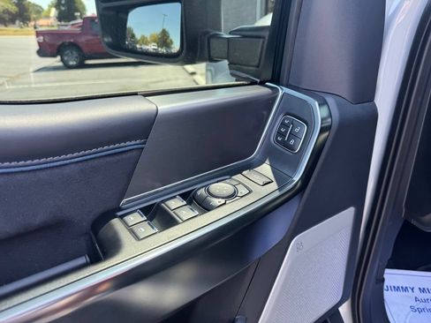 Used 2026 Ford F250 Platinum AWD/4WD image 3