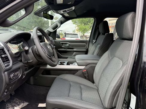 New 2026 RAM 1500 Big Horn AWD/4WD image 13