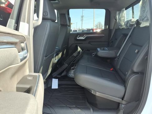 New 2026 Chevrolet Silverado 1500 LTZ w/ LTZ Premium Package image 13