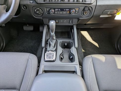 New 2026 Nissan Frontier SV w/ SV Convenience Package AWD/4WD image 19