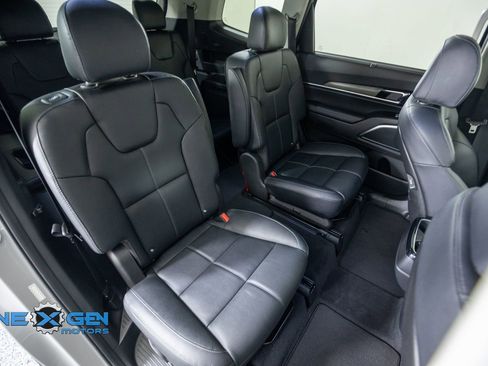 Used 2022 Kia Telluride SX w/ Nightfall Edition Package AWD/4WD image 39
