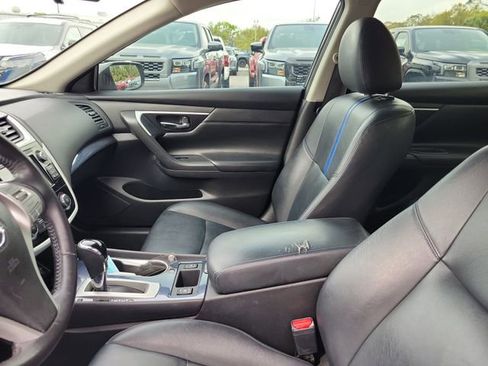 Used 2018 Nissan Altima 2.5 SR w/ SR Special Edition image 11