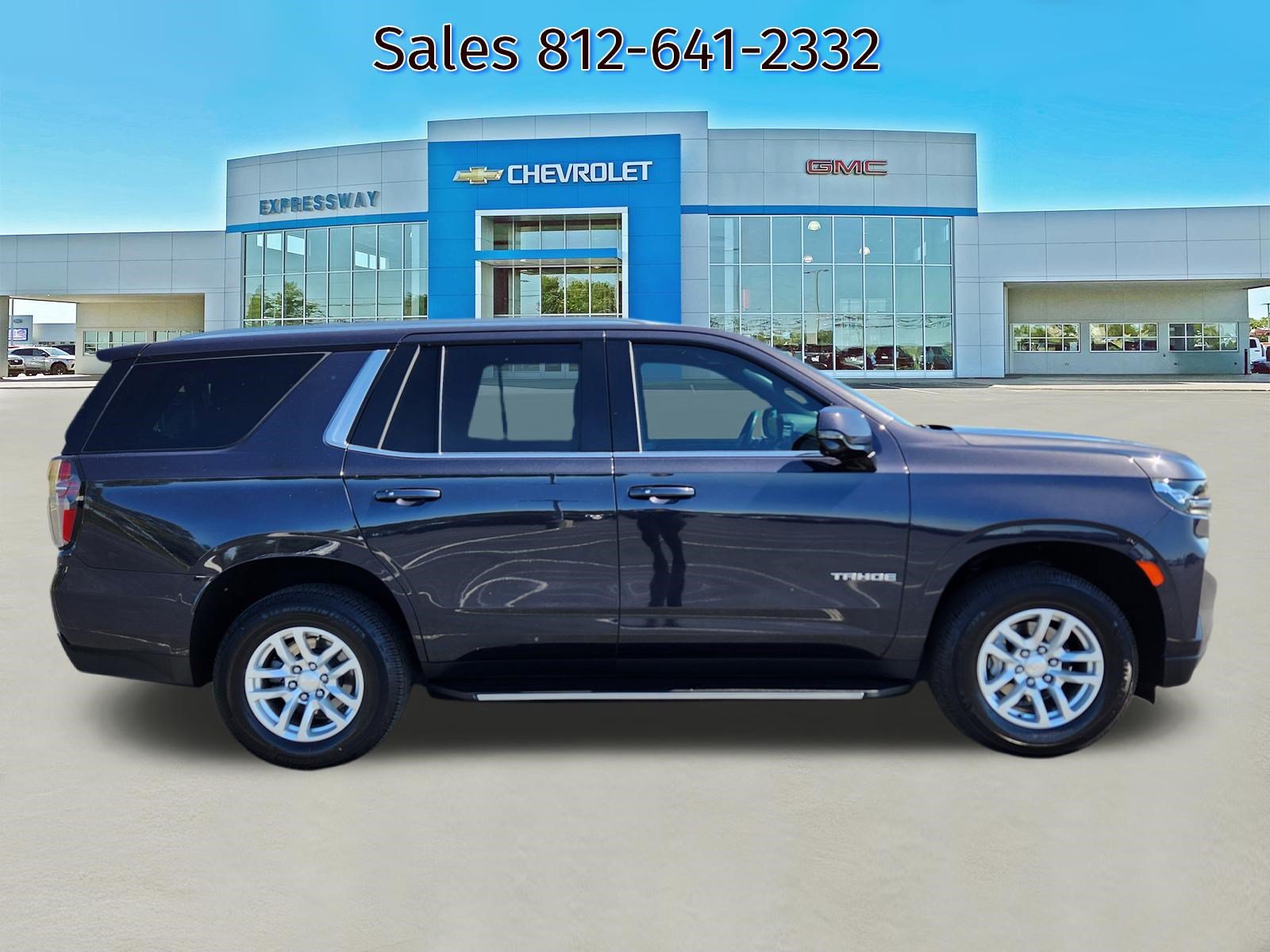 Used 2022 Chevrolet Tahoe LT w/ LT Signature Plus Package AWD/4WD image 8