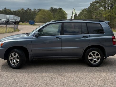 Used 2006 Toyota Highlander 2WD image 3