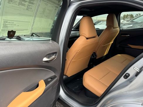 Used 2023 Lexus UX 250h FWD w/ Premium Package image 36