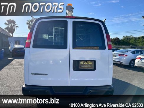Used 2012 Chevrolet Express 2500 RWD image 5