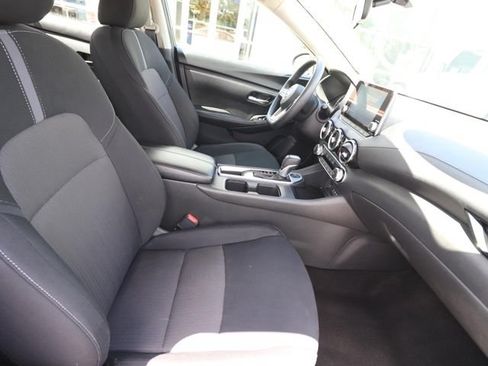 Used 2024 Nissan Sentra SV FWD image 12