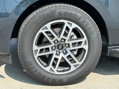 Used 2026 Ford Expedition Max Active RWD image 27