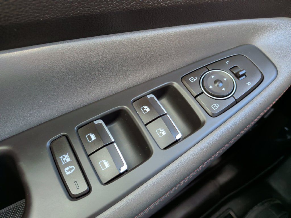 Used 2020 Hyundai Santa Fe Limited w/ Cargo Package AWD/4WD image 29