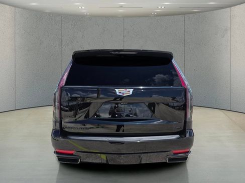 Used 2021 Cadillac Escalade Sport Platinum RWD image 6