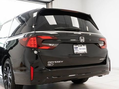 Used 2025 Honda Odyssey Sport-L image 28