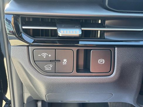 New 2026 Kia Sportage SX image 10