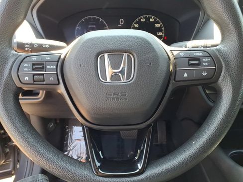 Used 2024 Honda HR-V LX image 11