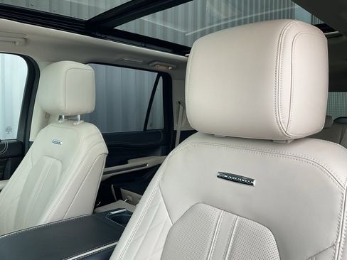 Used 2023 Ford Expedition Max Platinum image 10