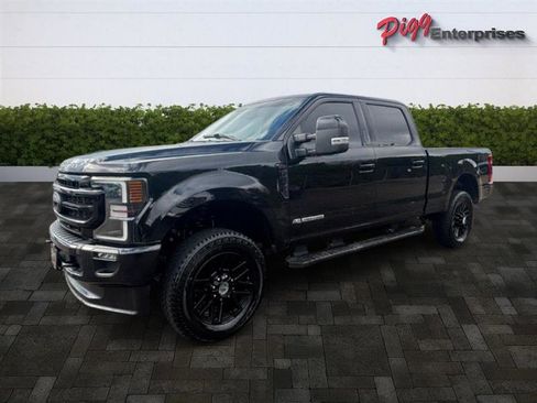 Used 2022 Ford F250 Lariat w/ Lariat Ultimate Package image 4