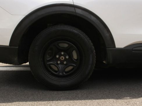 Used 2021 Ford Explorer 4WD Police Interceptor image 5
