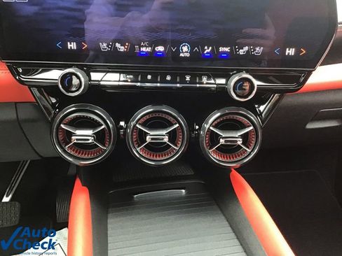 Used 2024 Chevrolet Blazer EV RS image 40