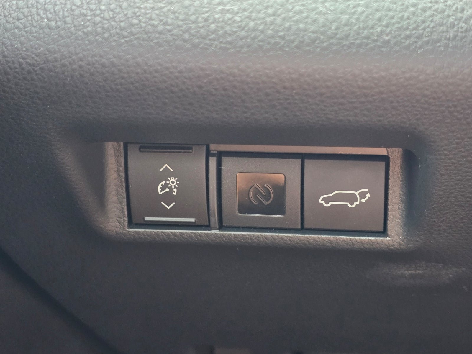 Used 2026 Toyota RAV4 XLE Premium w/ Weather Package AWD/4WD image 21