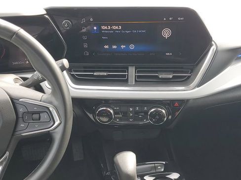 Certified 2024 Chevrolet Trax LT w/ Driver Confidence Package FWD image 13