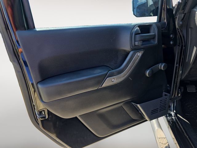 Used 2014 Jeep Wrangler Sport AWD/4WD image 16