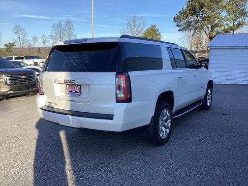 Used 2018 GMC Yukon XL SLT w/ Open Road Package image 4