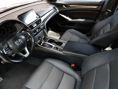 Used 2020 Honda Accord Sport image 4