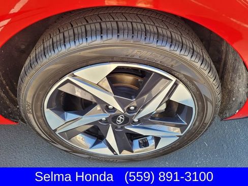 Used 2021 Hyundai Elantra SEL w/ Convenience + Premium Package image 27